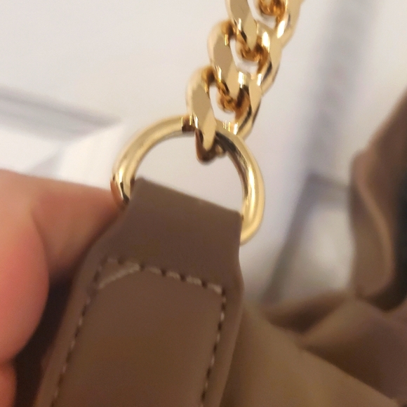 Moda Luxe Chain Hobo Bag - Picture 7 of 12